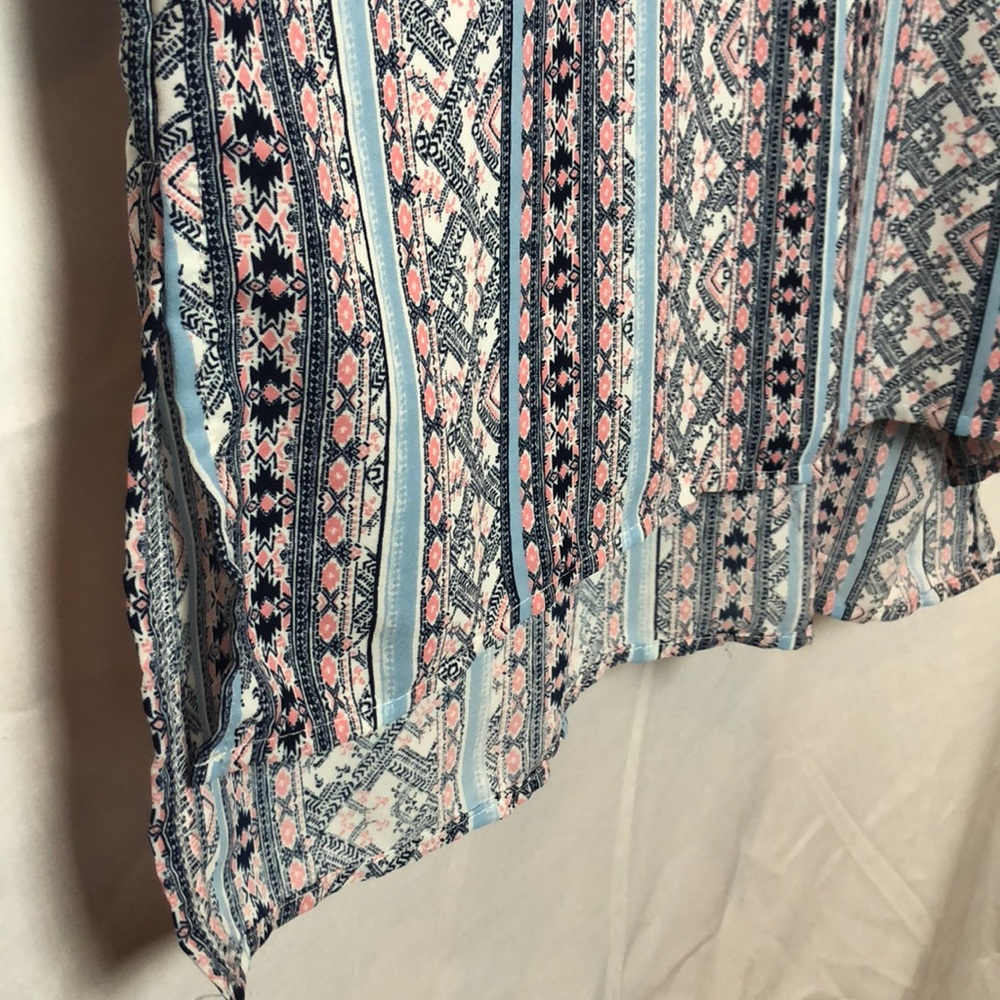 patterned tank - Picture 4 of 4